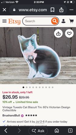 Tuxedo Cat Biscuit Tin