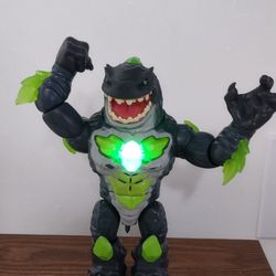 8" Beast Lab Creator Mayhem Mega Shark Figure Tested with, New Batteries.