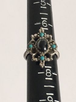 Avon vintage women’s Ring size 7