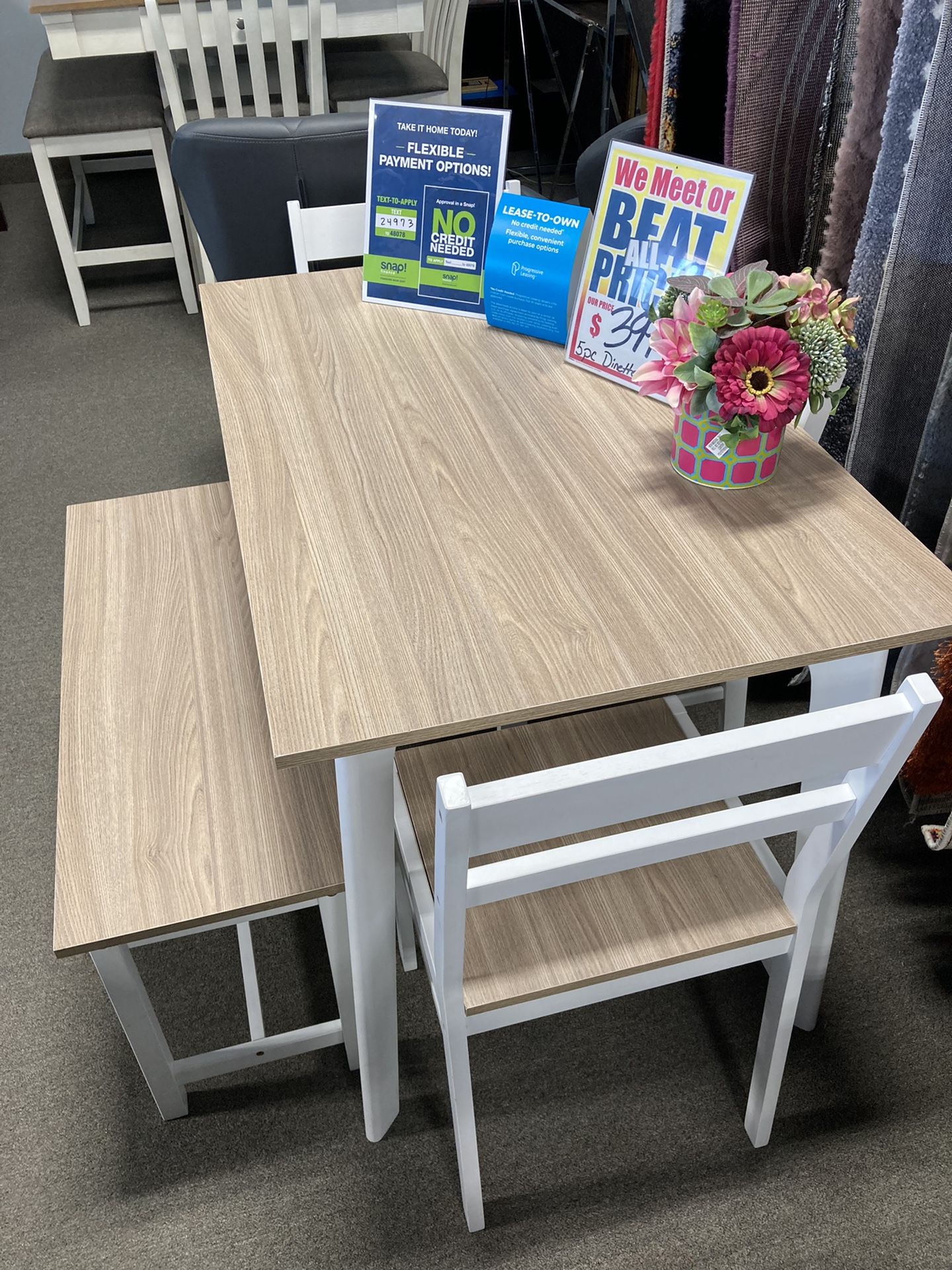 Cute Dining Set 🥰 $399 ~ Easy Financing ‼️🤑