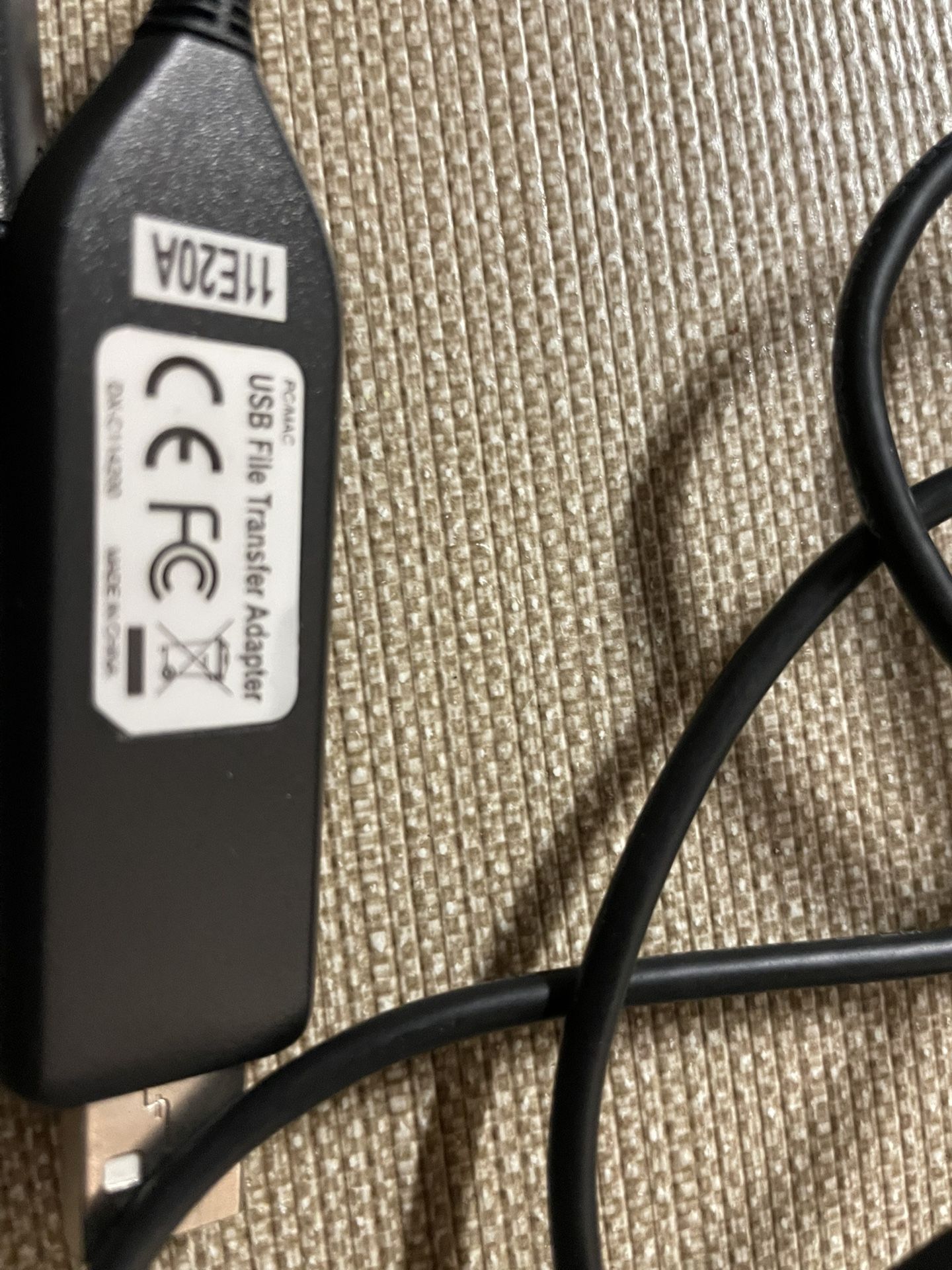 DYNEX DX-C114200 PC/Mac Transfer Adapter