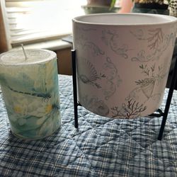 Beachy Candle Holder With Decorated Candle