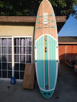 Paddle Board Inflatable 10'. 6"