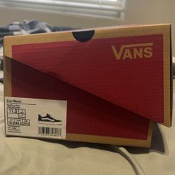 Vans Knu Skool new school size 11 with chunky jumbo laces