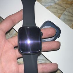  , Apple watch, and Vr Headset 