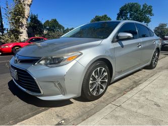 2016 Toyota Avalon XLE hybrid