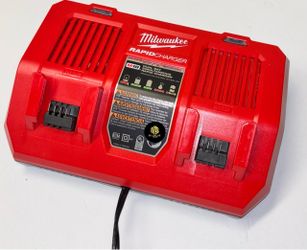 Milwaukee M18 18-Volt Lithium-Ion Dual Bay Rapid Battery Charger