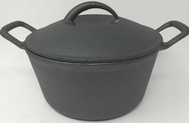 Parini 4 Qt. Dutch Oven Cast Iron with Lid 9.5 x 9.5 x 4.75 pre-seasoned New