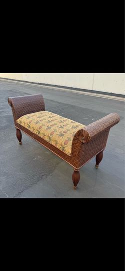 Ethan Allen Vintage Alexis Plantation Wood & Rattan Rolled Arm Window Bench Good Condition