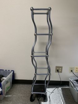 9” Funky Dancing Rack, Draw Attention 