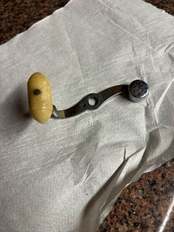 Vintage Penn Cream Crank handle