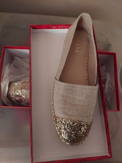 Guess Flat Shoes Size 9
