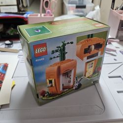 Lego Easter Bunny's Carrot House