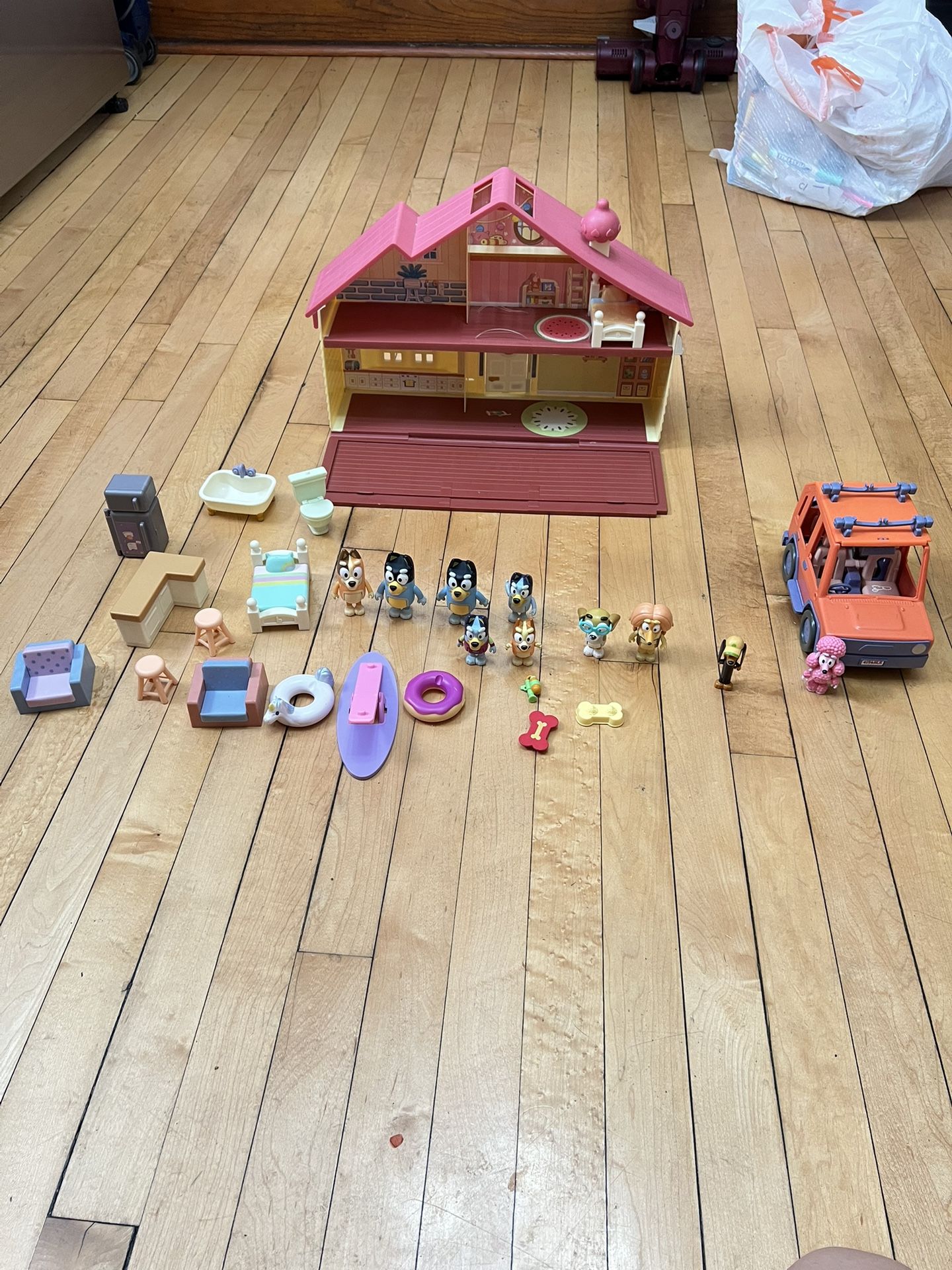 Toddler/kids bluey Family Play Set Bundle