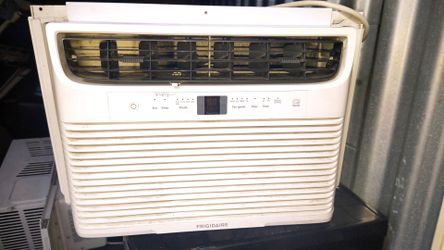 Frigidaire 12,000 BTU air conditioner
