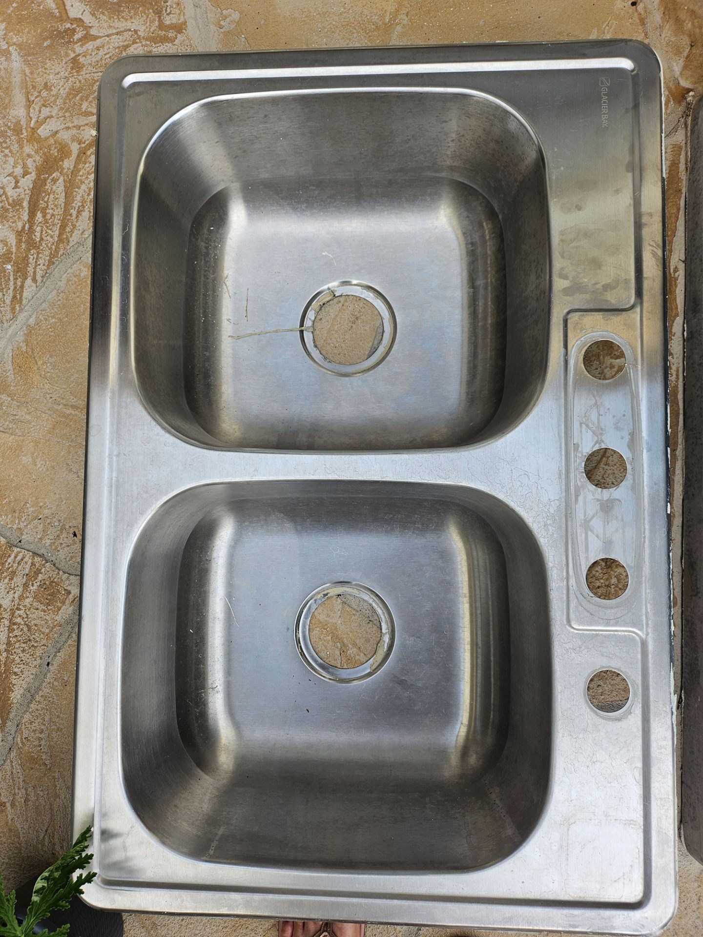 Stainless sink