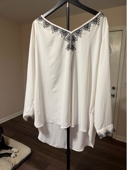 Avenue women’s plus size blouse.