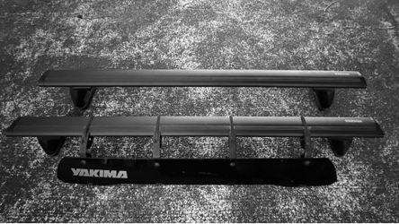 Yakima BaseLine Towers & Jetstream bars roof rack