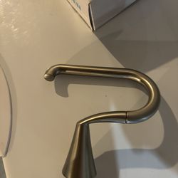 Moen Brushed nickel toilet paper holder