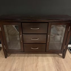 Buffet cabinet