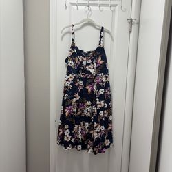 Barely worn Torrid mini navy floral dress w/ pockets