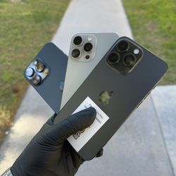 iPhone 15 Pro Max Factory Unlocked / International / Mexico