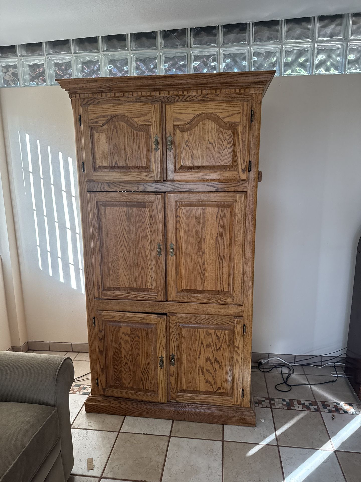 Armoire