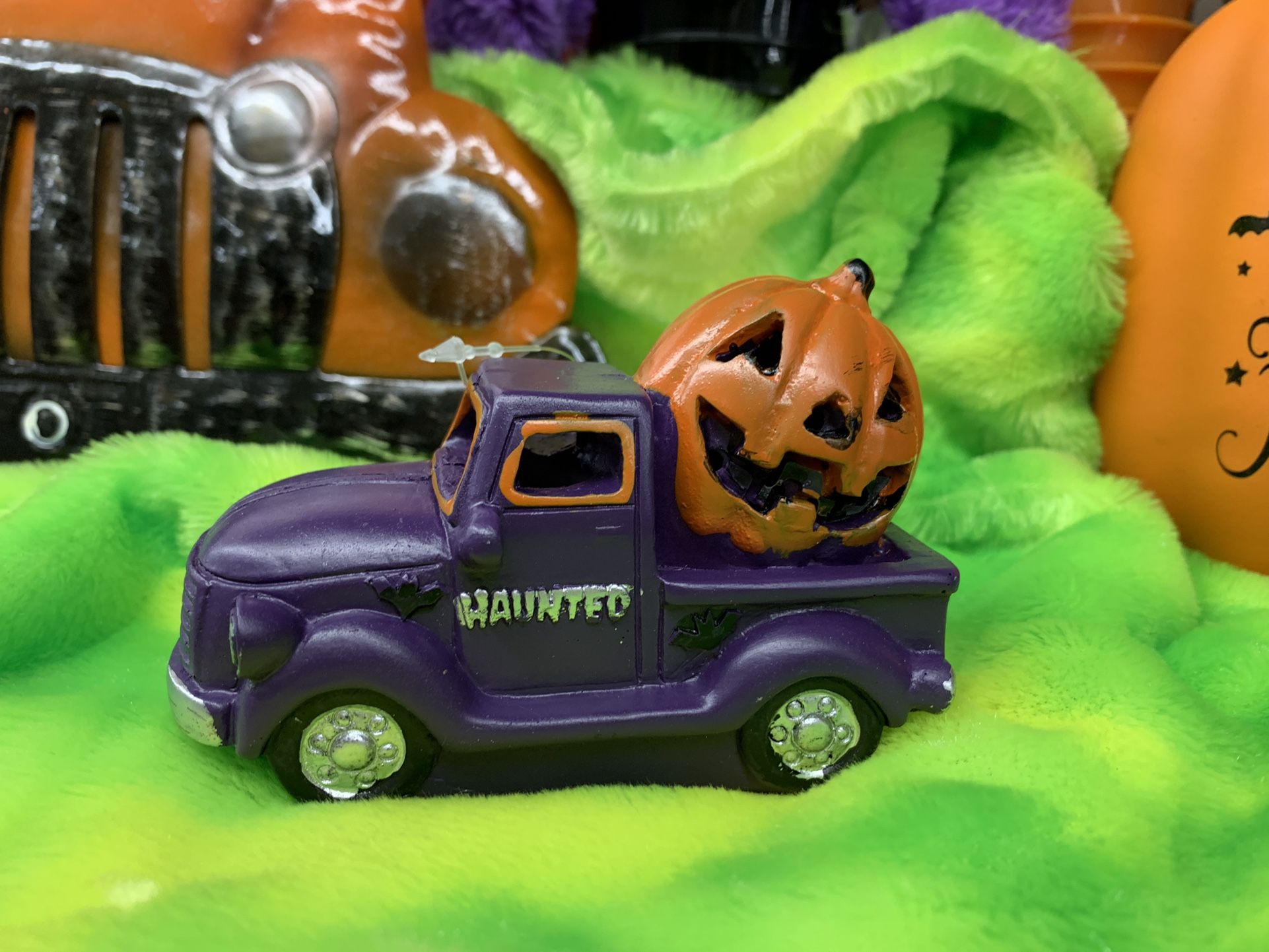 Purple Truck Halloween Mini With Light 