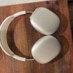Barely Used Apple AirPods Max 
