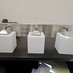 3 Light Bathroom Vanity Light – Brushed Nickel – Frosted Glass