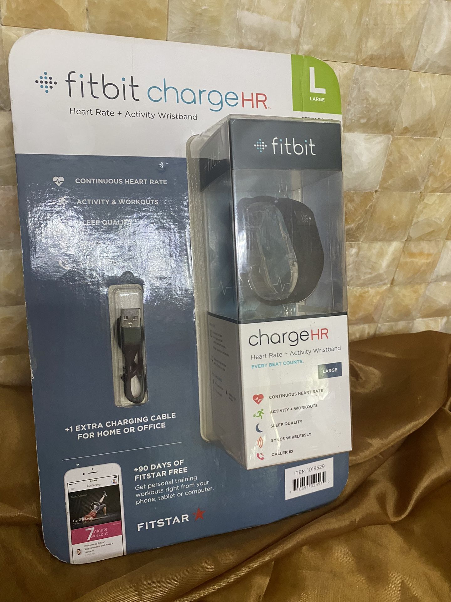 Fitbit Charge HR Wireless Activity Wristband (Black, Large (6.2 - 7.6 in))