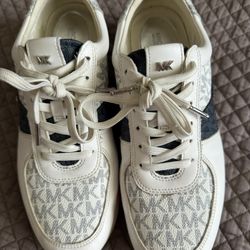 Michael Kors. Shoes Size 10