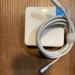 Charger for MacBook Pro 87 W brand new
