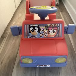 Bluey Ride-On Car – Best Offer / AS-IS