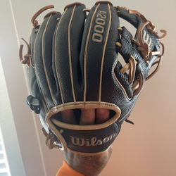 Wilson A2000