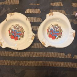 Vintage Las Vegas Souvenir Ashtrays – Pair of 2 Ceramic Dishes with Gold Trim