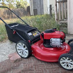 Lawnmower Troy Bilt 