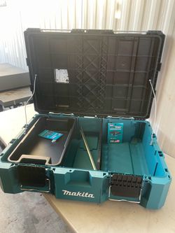 Makita  LARGE TOOL BOX