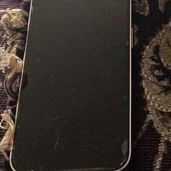 iPhone 13  Usado Normal Esta En Exellente Condiciones  