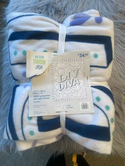 DIY Fleece Blanket