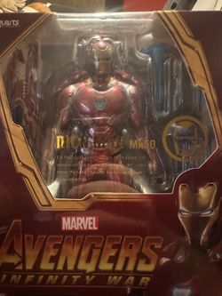 Sh ironman figure