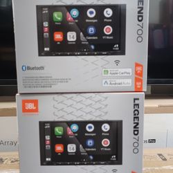 7" Touch Screen Indash Double Din With Apple Carplay. Brand New.