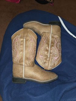 Kids shyanne Cowboy Boots with Pink Embroidery