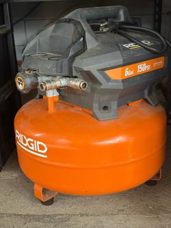 RIGID 6-gallon 150 PSI air compressor