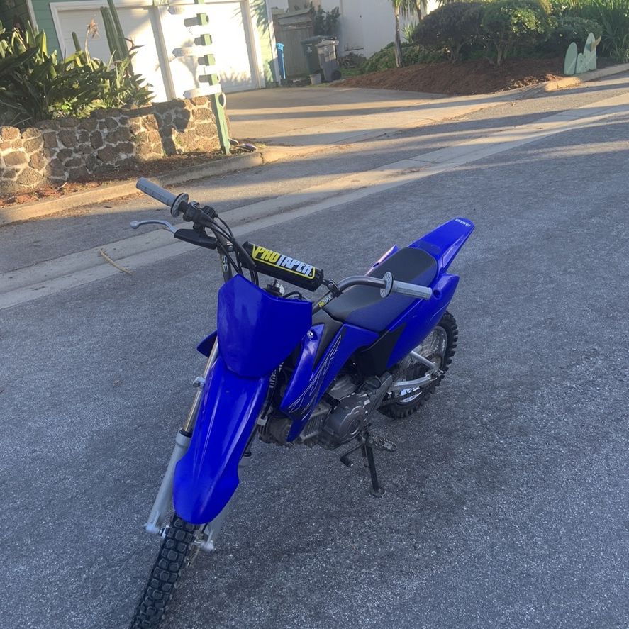 Blue Yamaha TTR 110 