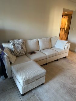 Ivory 5 Piece Sectional- With Ottoman.