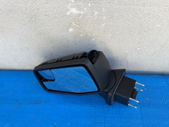 2019 - 2022 Chevy Silverado 1500 Side View Mirror (Left/Driver)