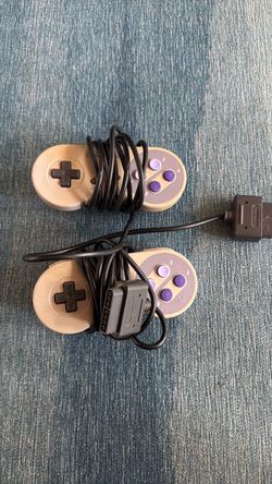 SNES Super Nintendo Controllers – Lot of 2