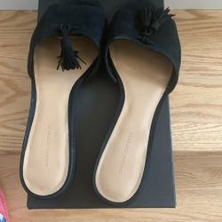Banana Republic Low Heel Tassel Sandals