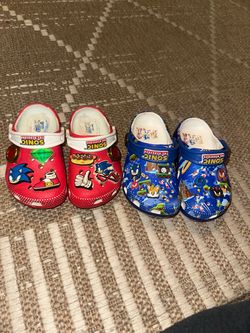 Toddler crocs size 8 and 9